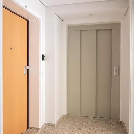 Cactus Apartment, By Bolhao Residences * Porto